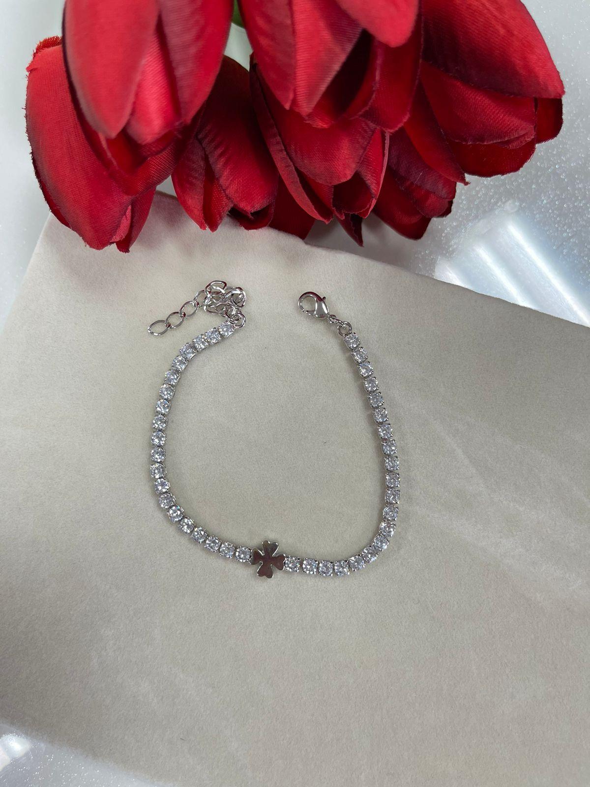 PULSEIRA TREVO E ZIRCONIAS