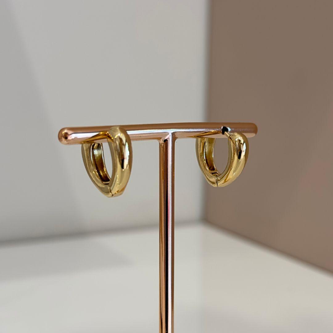 BRINCO ARGOLA OVAL BANHO OURO